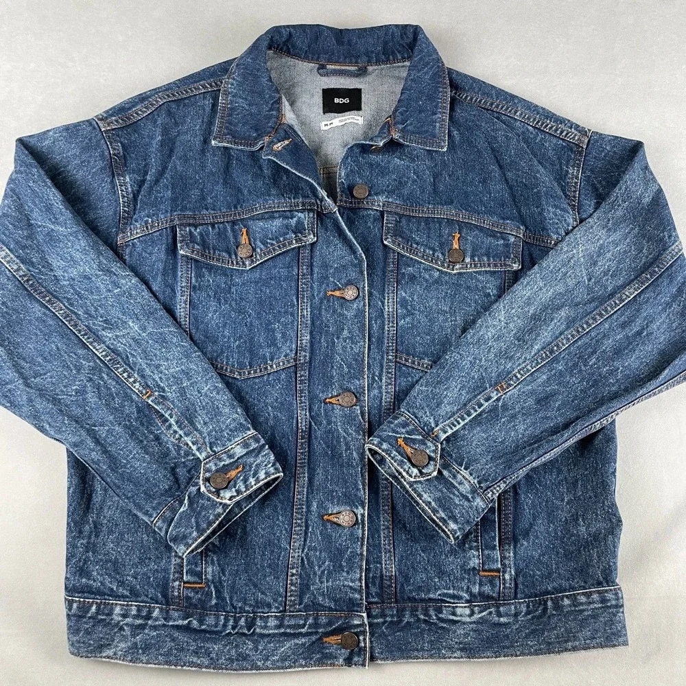 BDG Urban Outfitters Denim Trucker Jacket Mens M Blue Relaxed Fit‎ Casual EUC